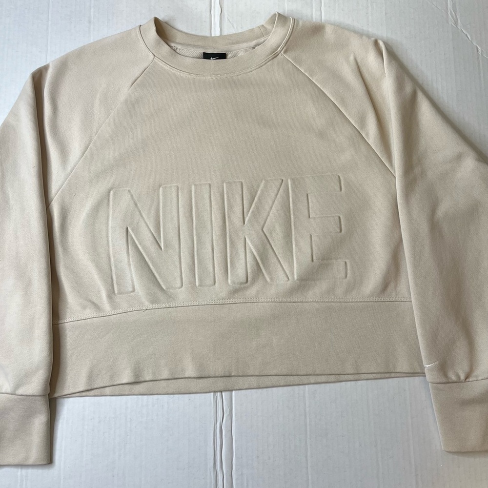 Nike cropped dry fit sweatshirt